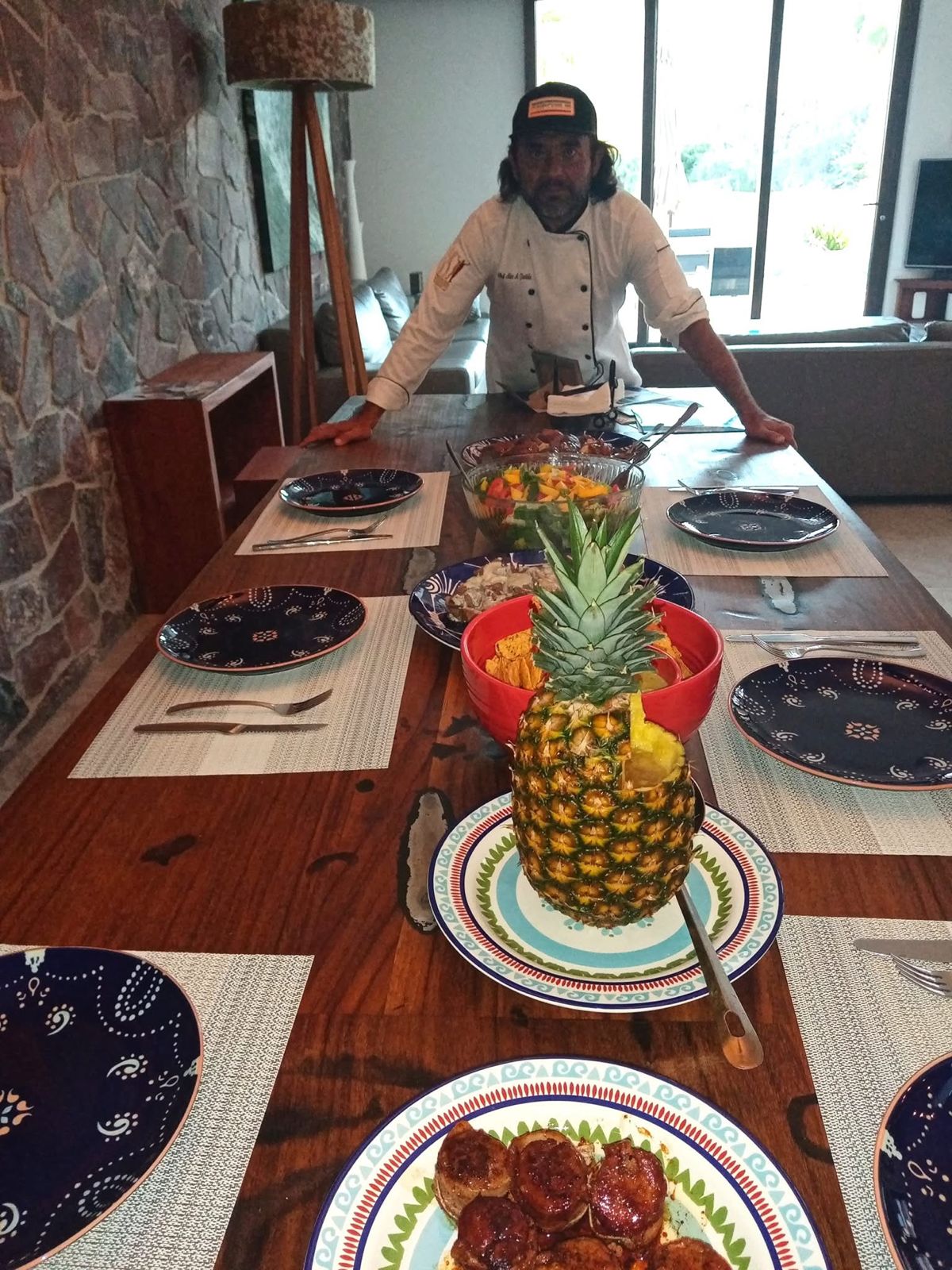 Chef Cabo Alex presenting a private villa dinner